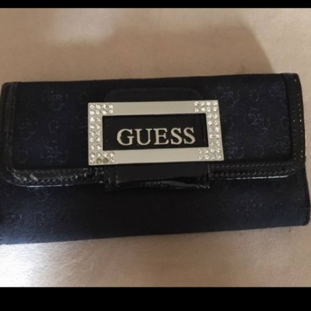 Guess wallet